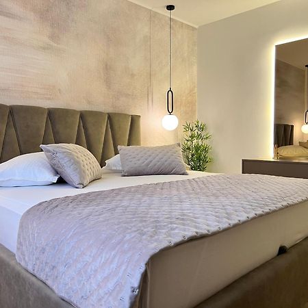 Apartmani Ivelic Supetar Buitenkant foto