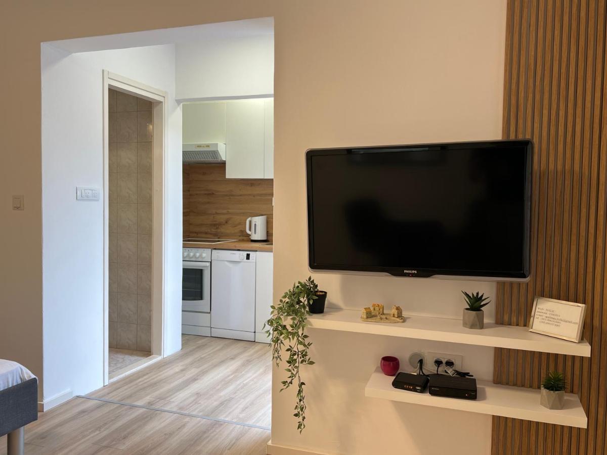 Apartmani Ivelic Supetar Buitenkant foto