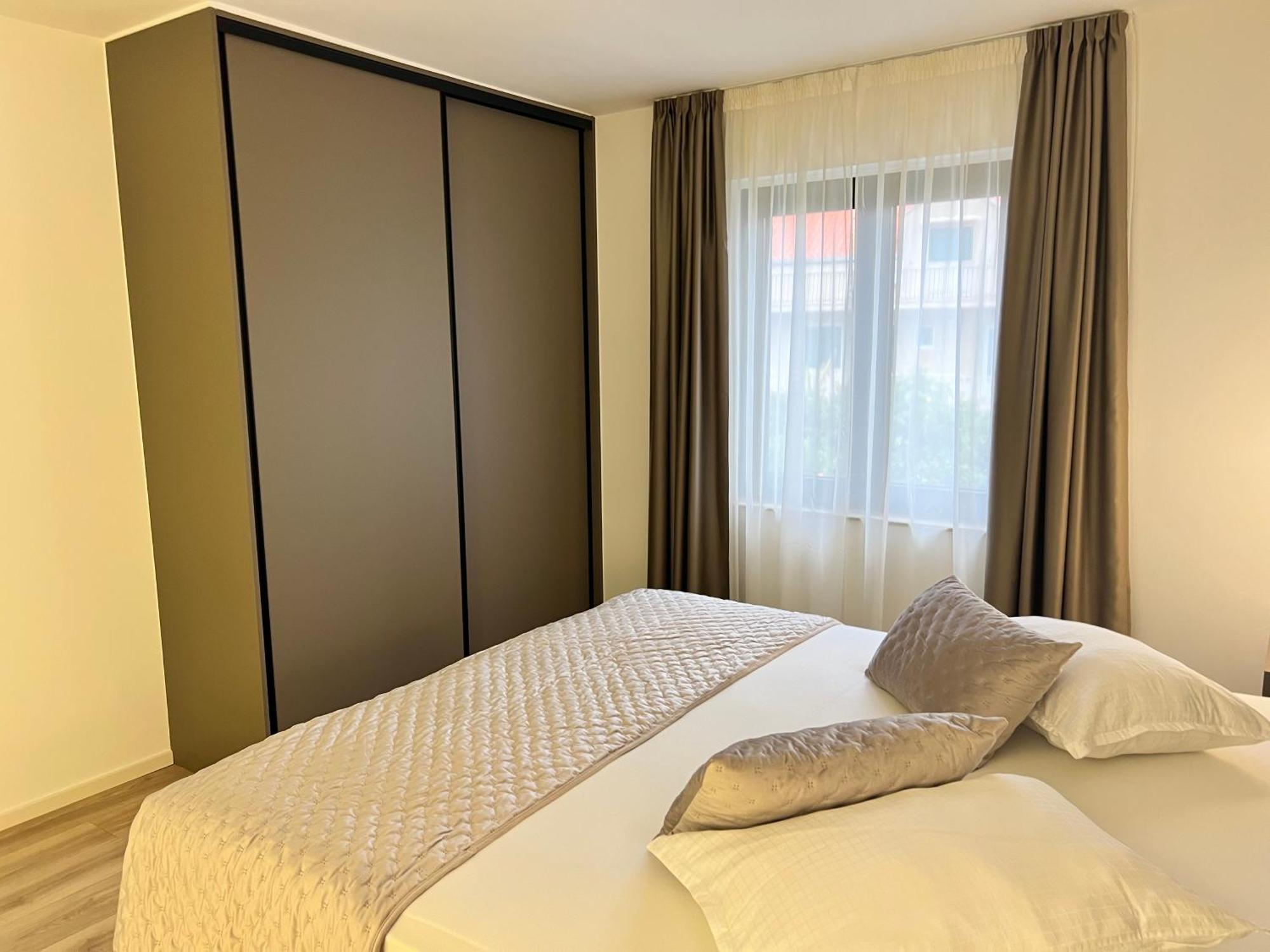 Apartmani Ivelic Supetar Buitenkant foto