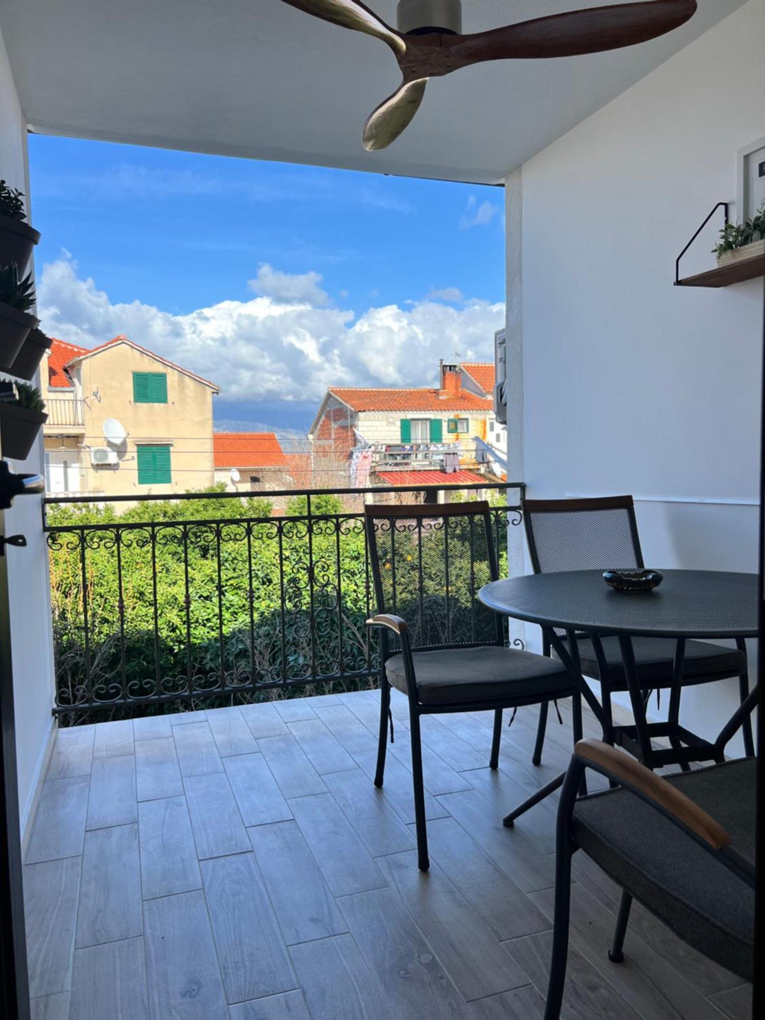 Apartmani Ivelic Supetar Buitenkant foto
