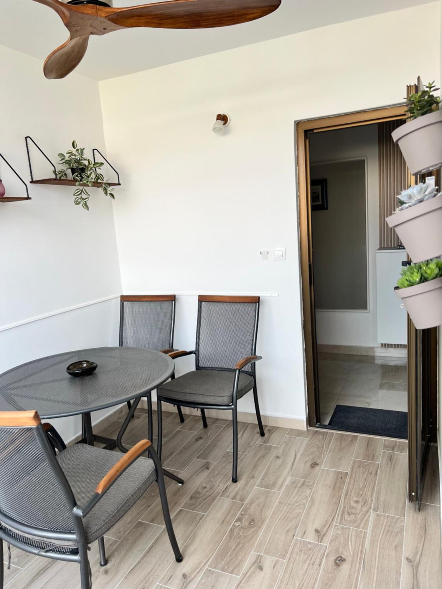 Apartmani Ivelic Supetar Buitenkant foto