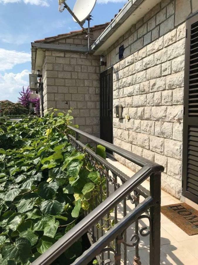 Apartmani Ivelic Supetar Buitenkant foto
